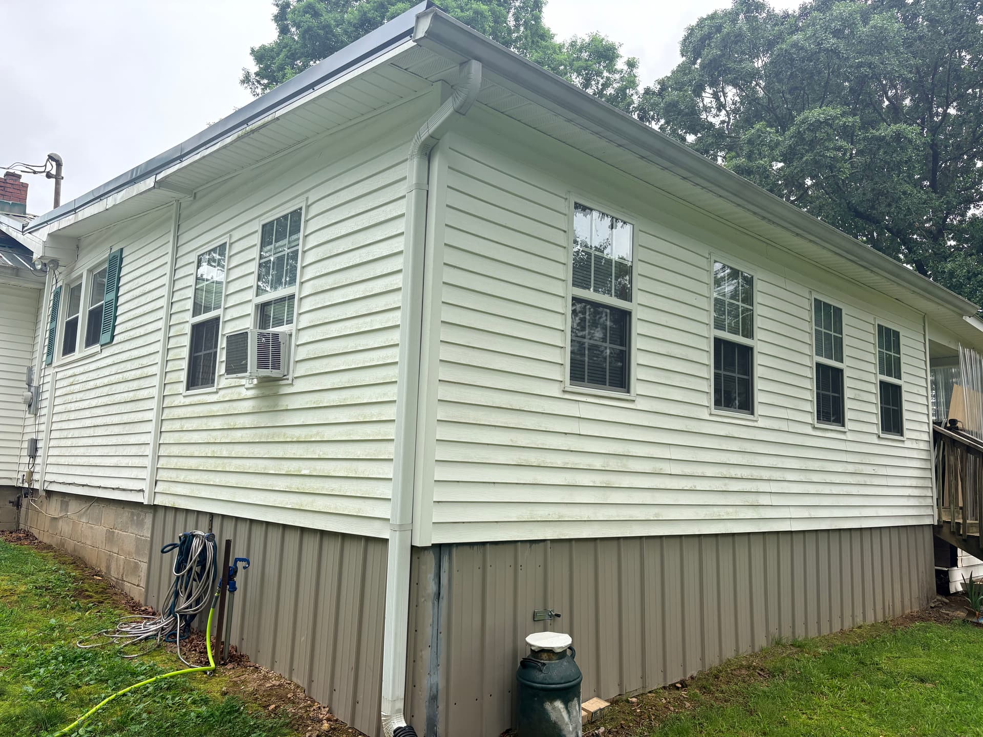 House Washing Across Middle TN - Smyrna, Murfreesboro, and Mt. Pleasant